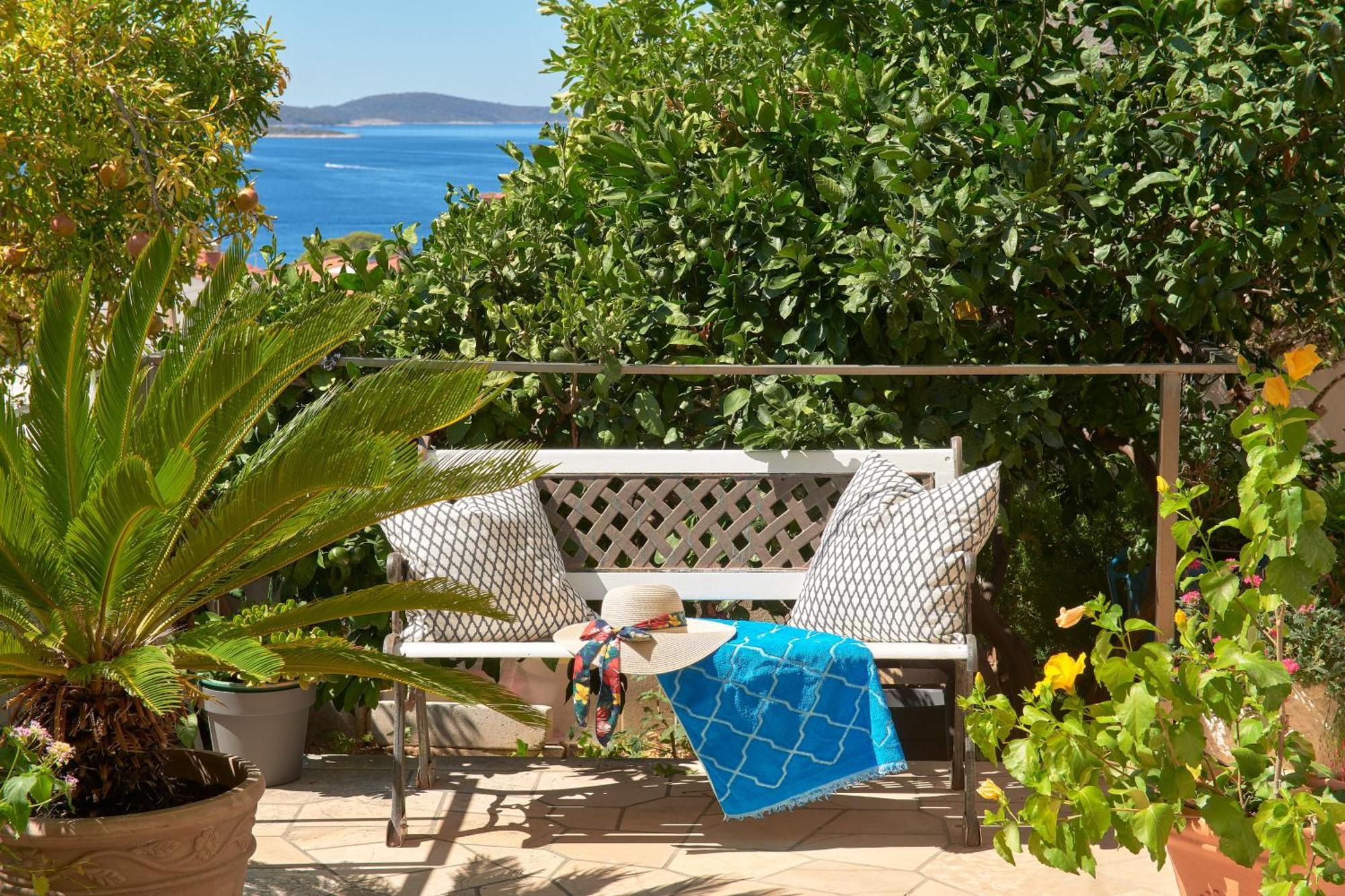 Green Oasis Hvar Town Exterior foto